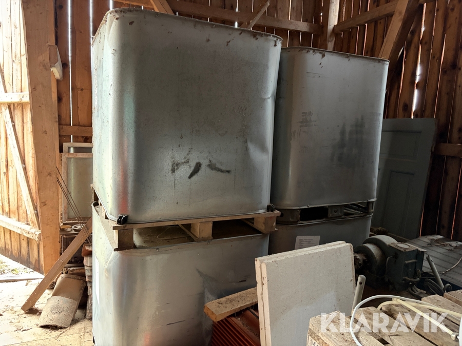 IBC tank med galvad utsida 4 st