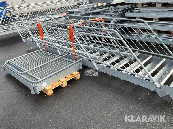 Brand/Evakueringstrappa Eurostair Rak, varmgalvad med förhöjning och vilplan, 1 st