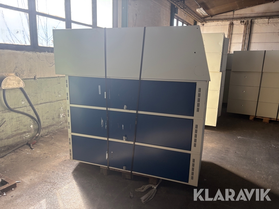 Omklädningsskåp 76 dörrar