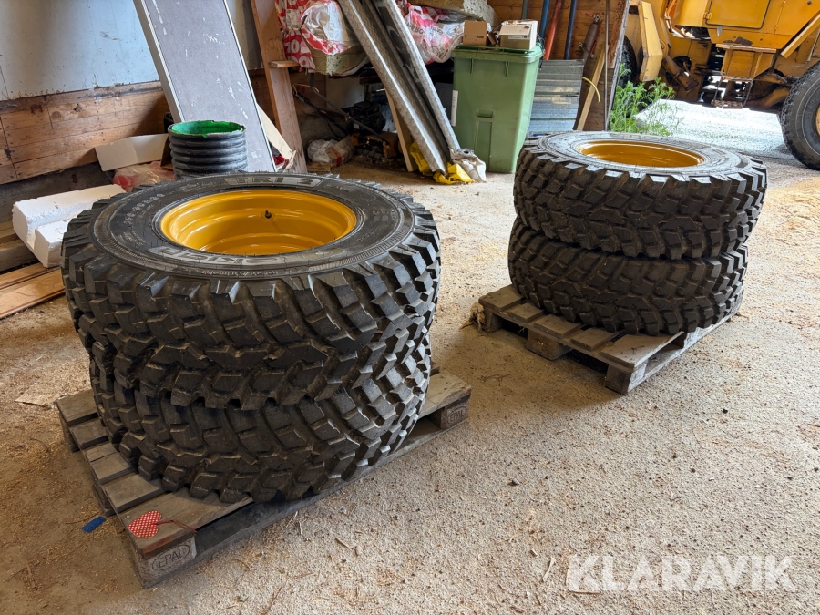 Däck med fälg Nokian 360/80R20 4st