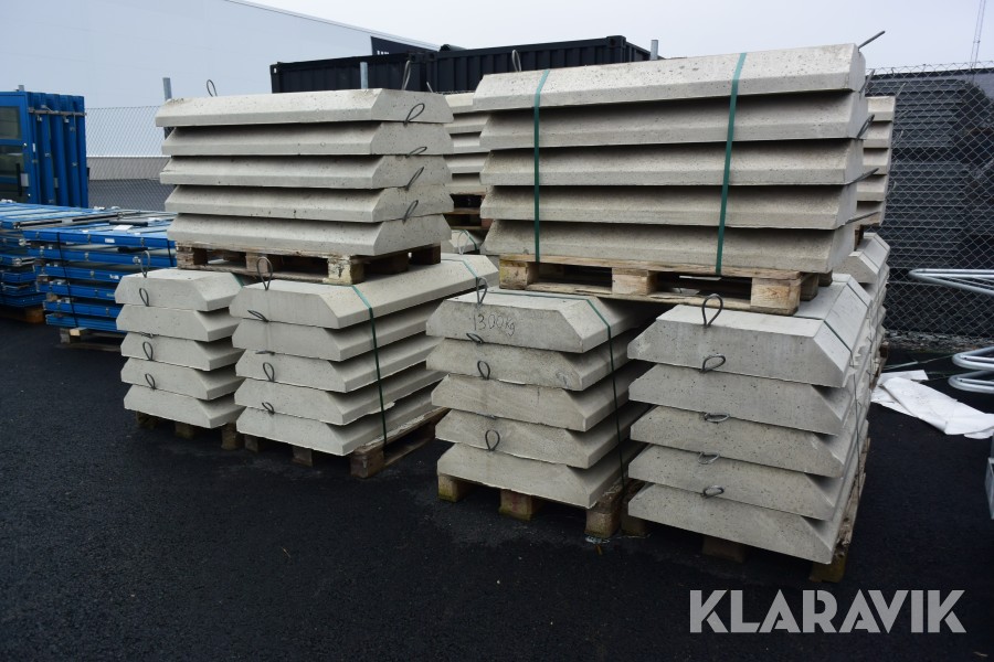 Betong klossar 30 styck Gjut AB med lyftöglor