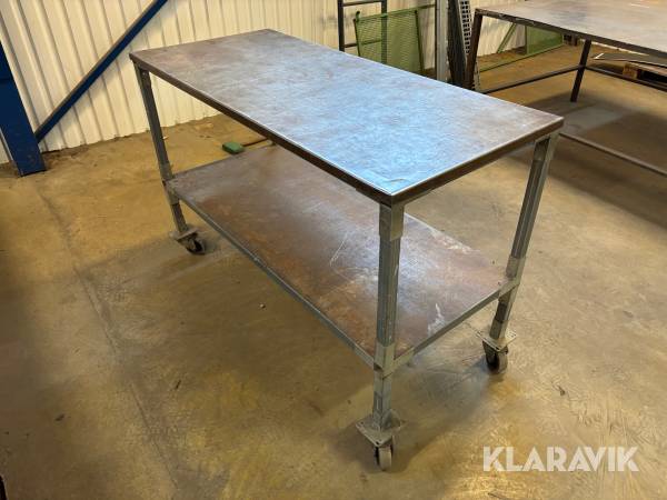 Arbetsbänk på hjul
