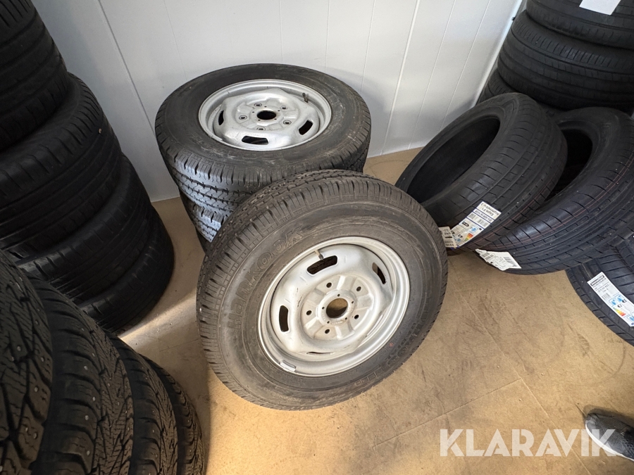 Däck med fälg Hankook RA08 sommardäck C