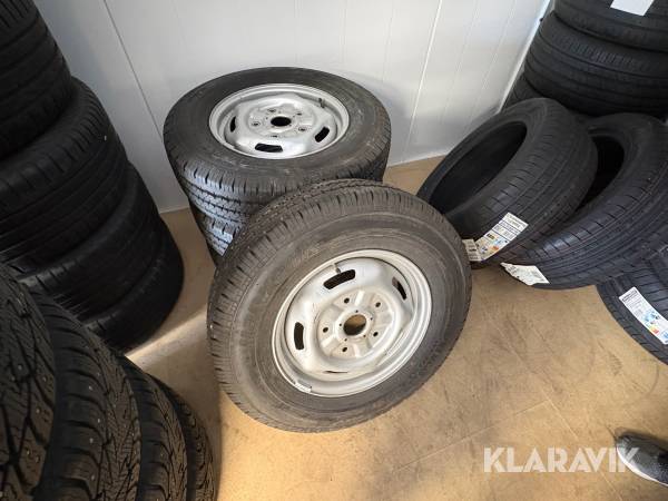 Däck med fälg Hankook RA08 sommardäck C
