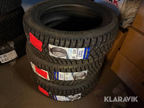 Vinterdäck Good Year Ultragrip arctic 2 3st 205/55R17