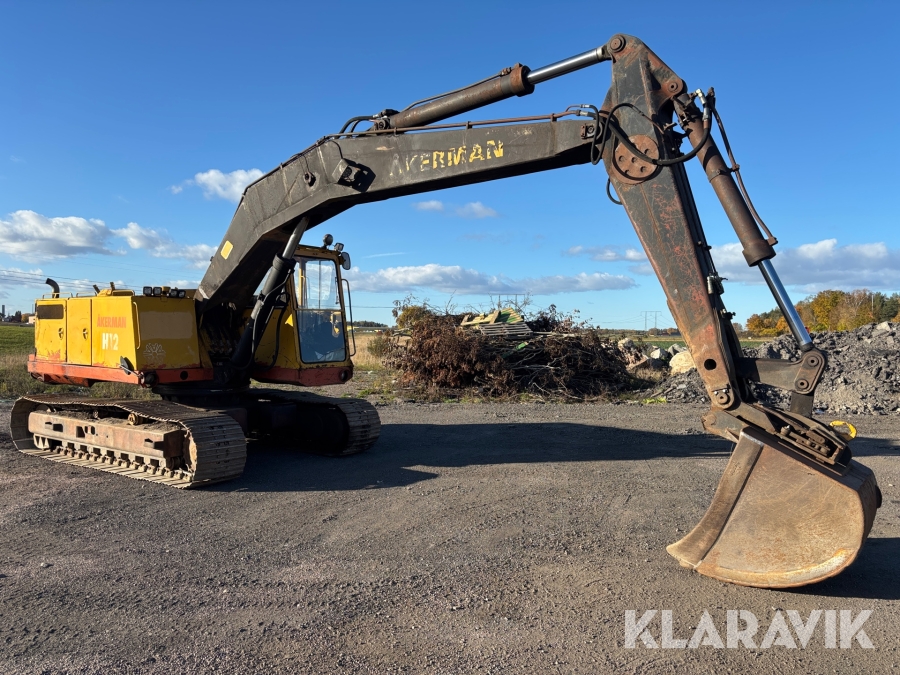Grävmaskin Åkerman H12 med skopor