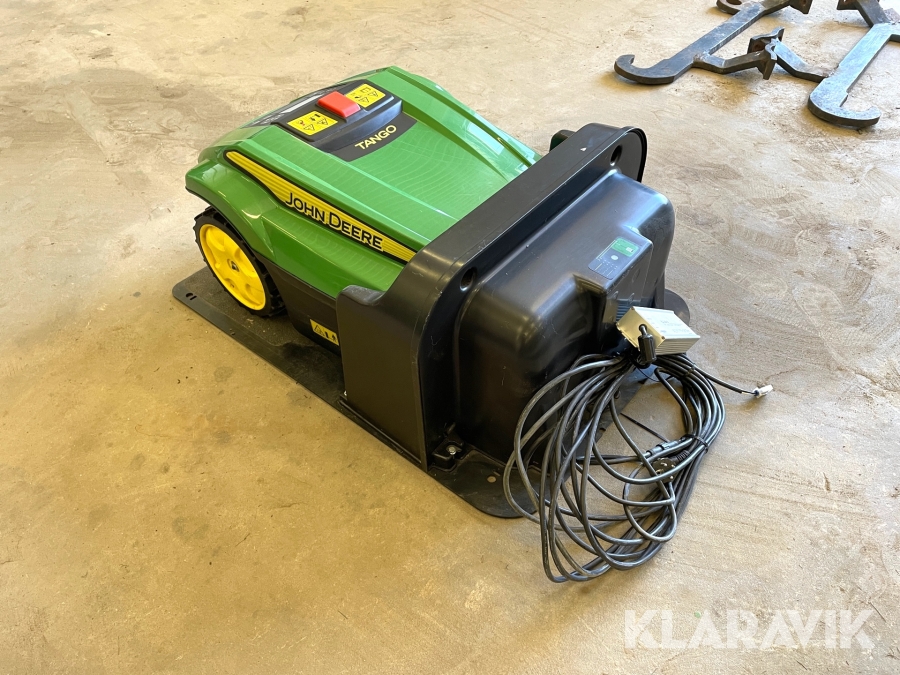 Robotgräsklippare John Deere Tango E5