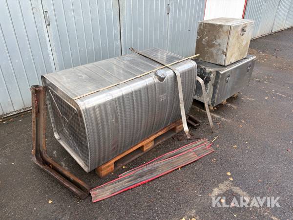 Dieseltank / Verktygslåda 2 st Scania