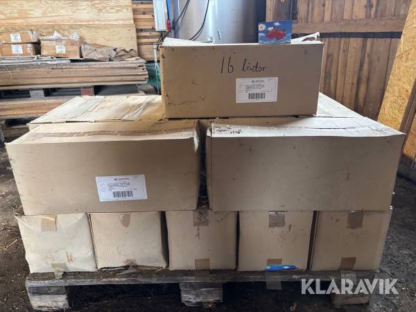 Jordgubbsförpackningar 500 g 8400 st