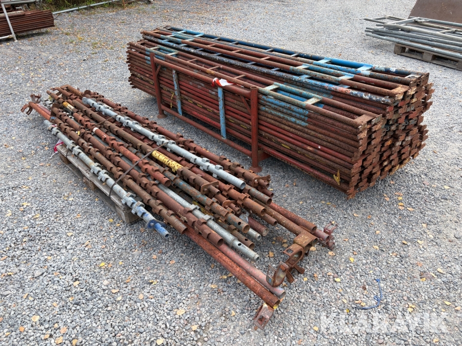 Parti med ställningsmaterial Haki