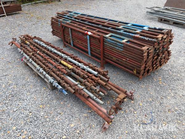 Parti med ställningsmaterial Haki