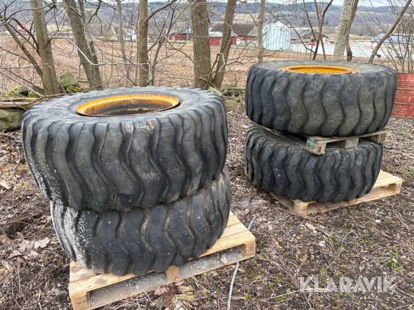 Entreprenaddäck Goodyear 20.5R25 4st med fälg