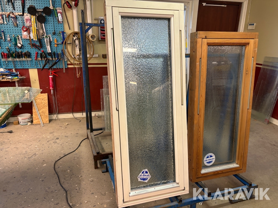 Badrumsfönster Elit-Fönster frostat