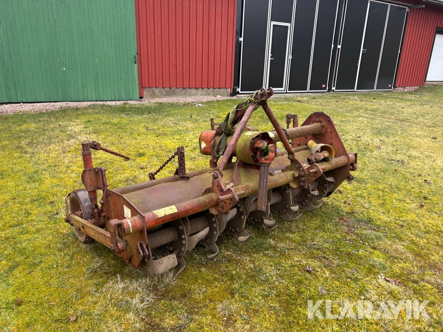 Jordfräs för traktor