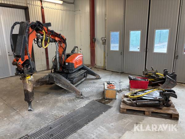 Rivningsrobot Husqvarna Construction DXR 310 - Med utskjut