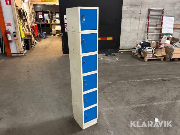 Plåtskåp med lås