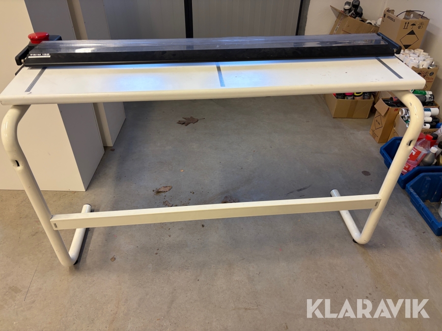 Skärmaskin/ Pappersskärare Trim 130