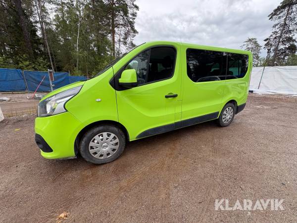 Minibuss Nissan NV300