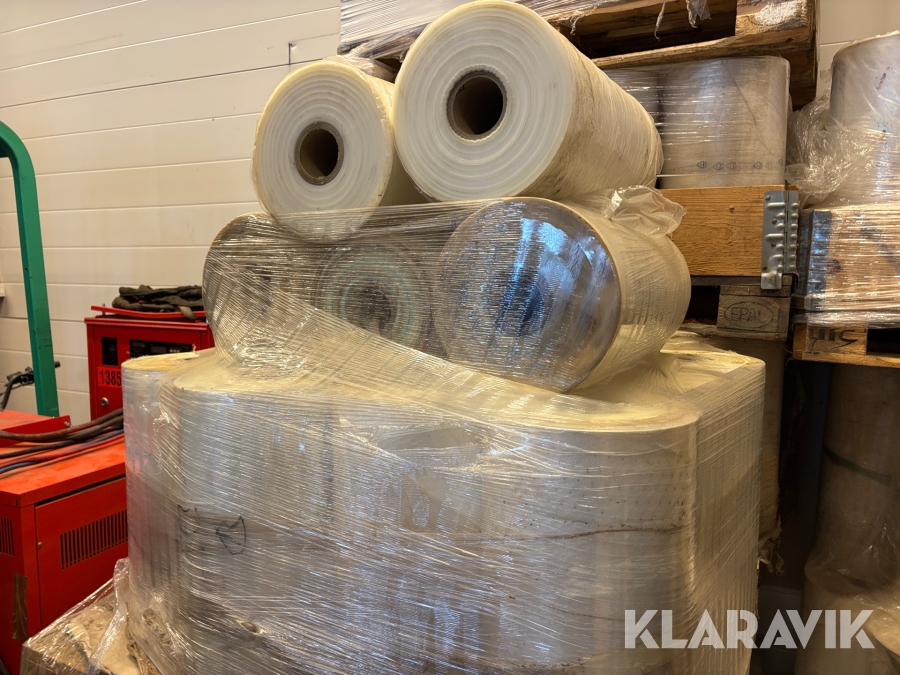 Rullar med krympfilm 520mm x1300m 26st