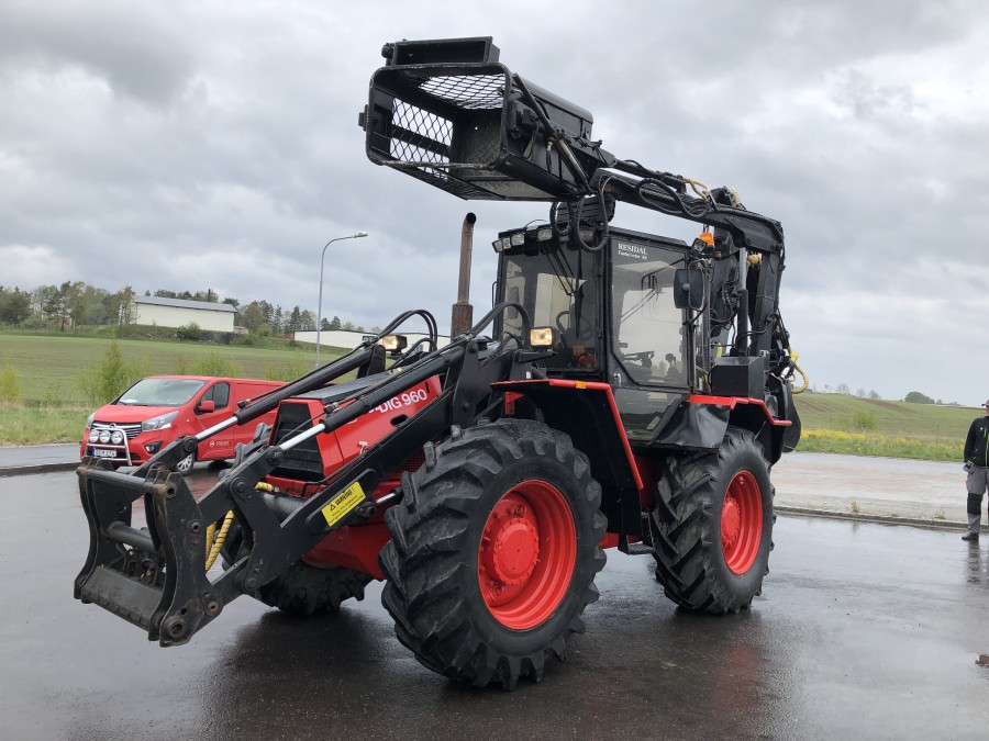 Traktorgrävare Huddig 960 inkl redskap -88
