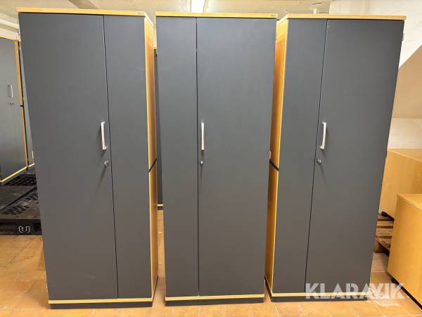 Garderob Kinnarps 3st