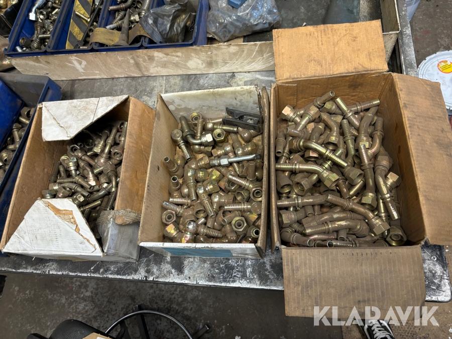 Diverse rörkopplingar, Vimmerby, Klaravik auktioner