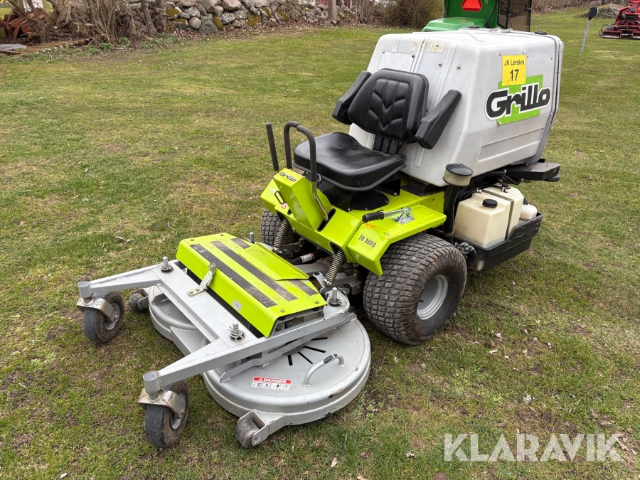 Åkgräsklippare Grillo FD 300 D med uppsamlare