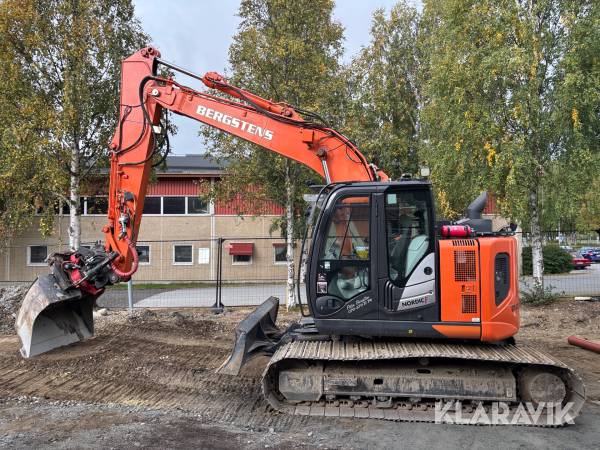 Grävmaskin Hitachi ZX135US-6