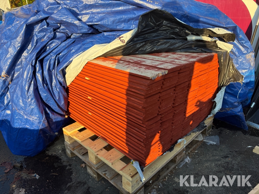 Z-Panel rödfärgade 840m
