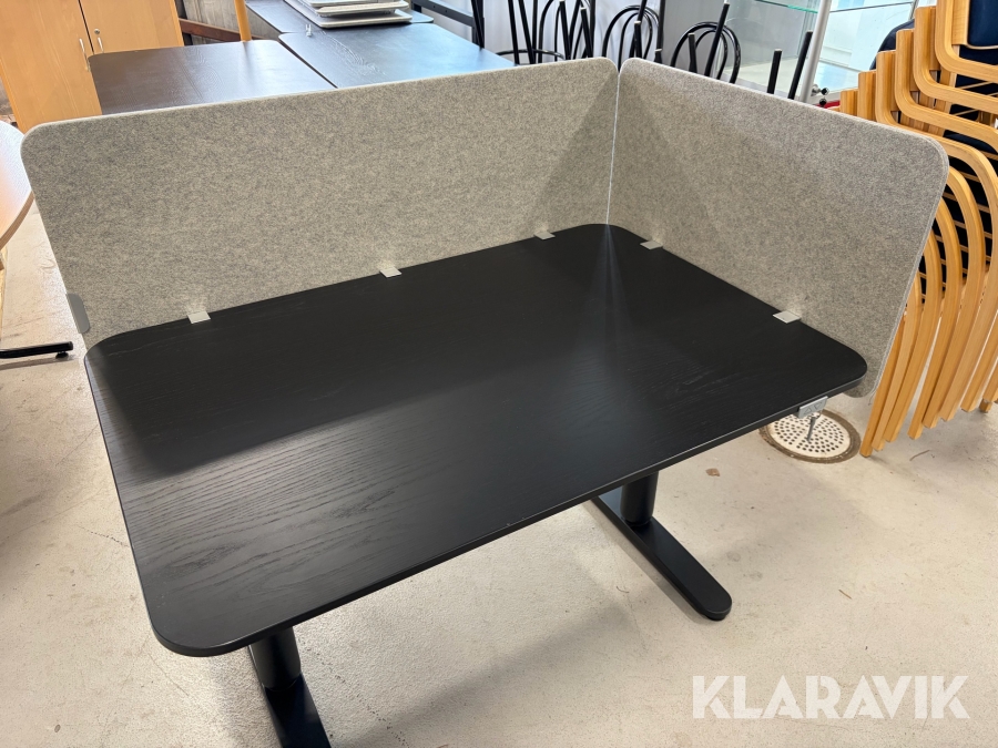 Höj och sänkbart skrivbord