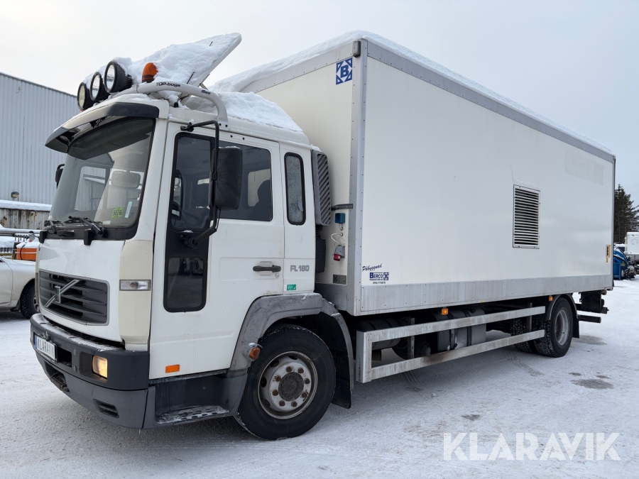 Lastbil Volvo FI6 H med bakgavellyft