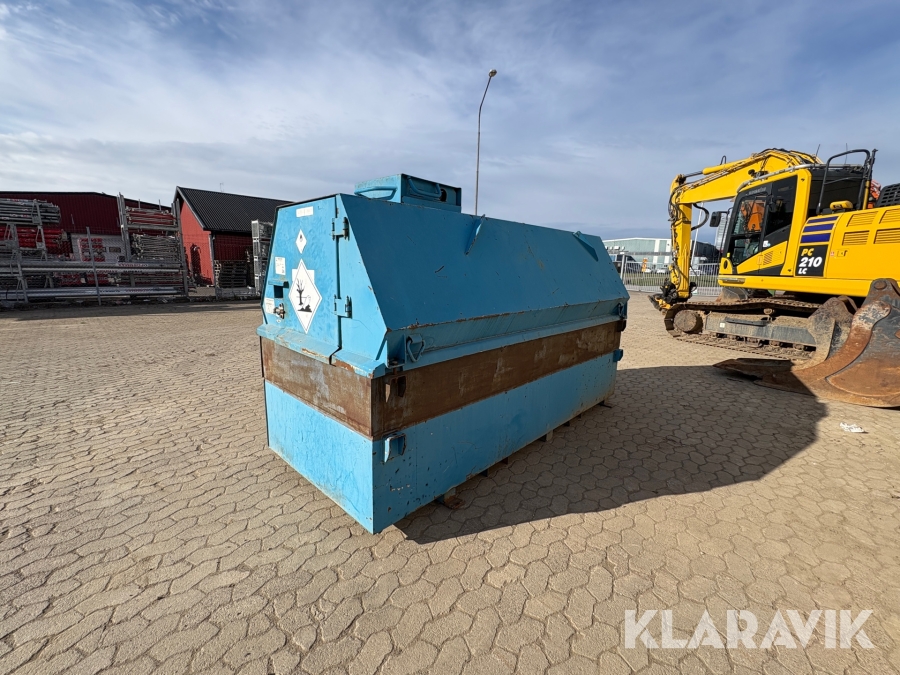 Dieseltank Färmartanken AB 3000Liter.