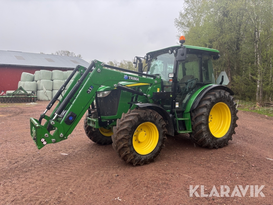 Traktor John Deere 5115M