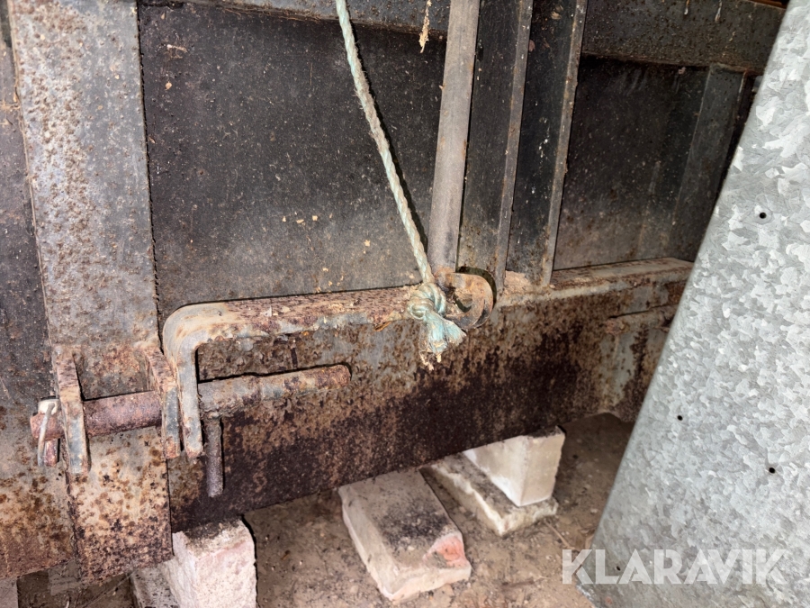 Traktor/ Skogsekipage Volvo BM 650 med skogsvagn Möre, Lima-6030 timmerkran och vinsch
