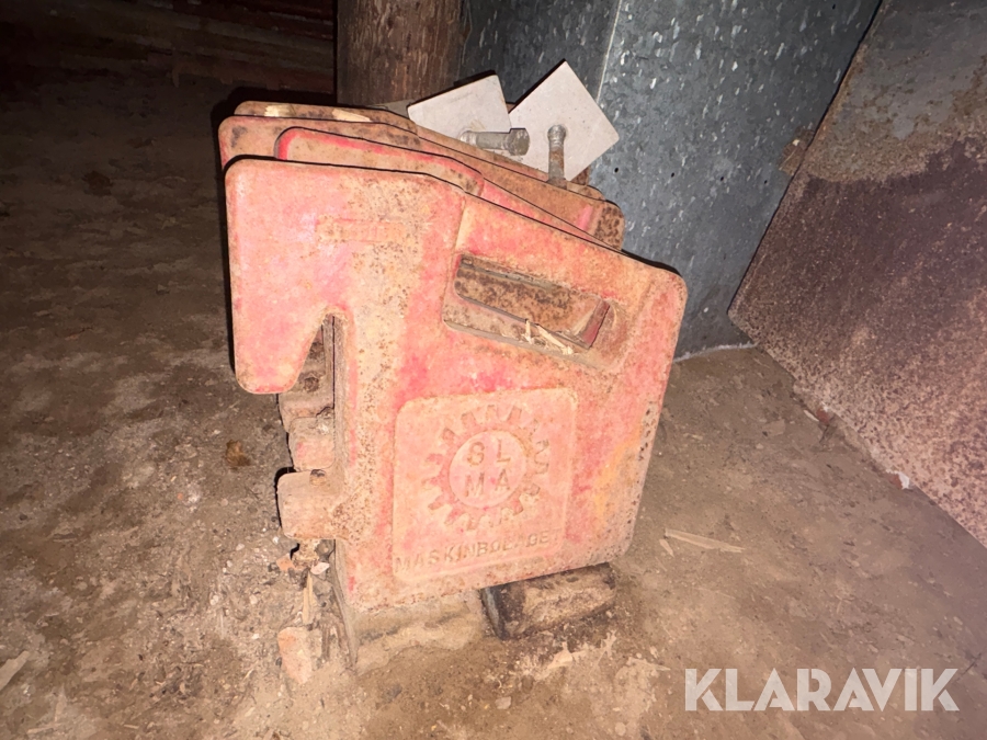Traktor/ Skogsekipage Volvo BM 650 med skogsvagn Möre, Lima-6030 timmerkran och vinsch
