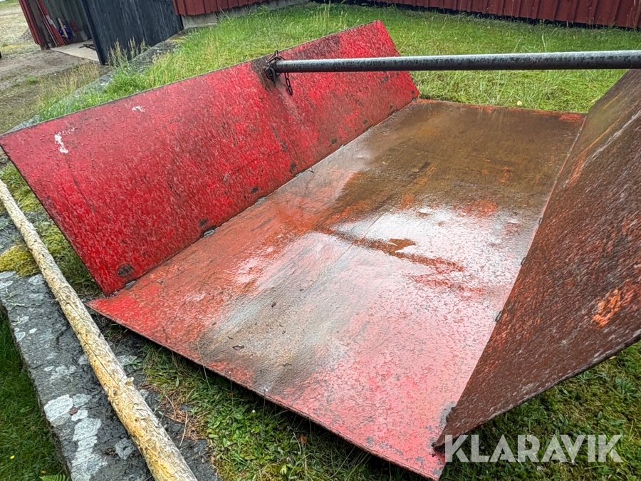 Traktor/ Skogsekipage Volvo BM 650 med skogsvagn Möre, Lima-6030 timmerkran och vinsch