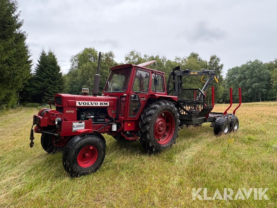 Traktor/ Skogsekipage Volvo BM 650 med skogsvagn Möre, Lima-6030 timmerkran och vinsch