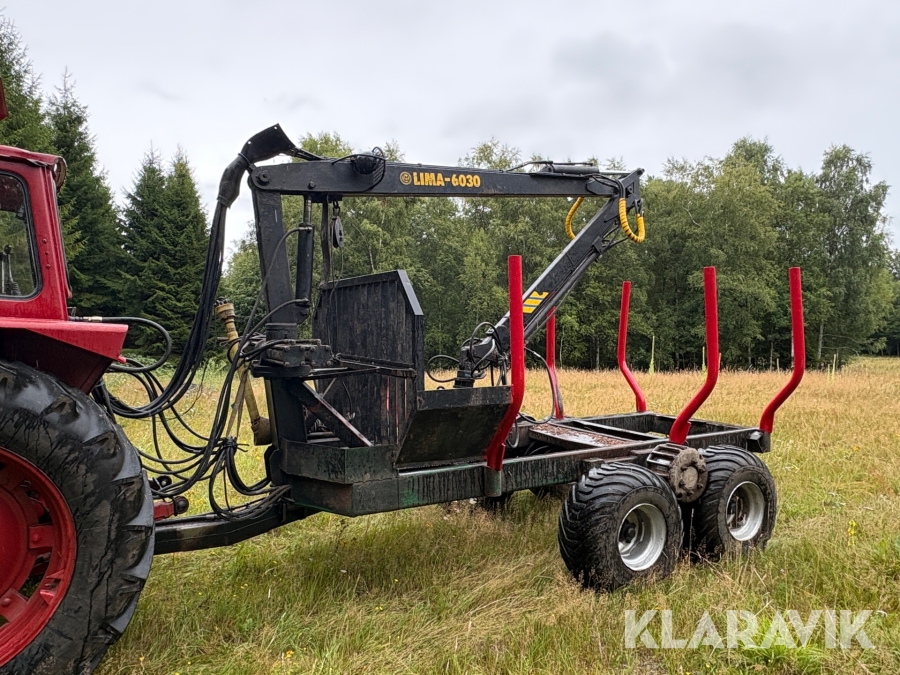 Traktor/ Skogsekipage Volvo BM 650 med skogsvagn Möre, Lima-6030 timmerkran och vinsch