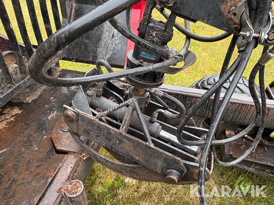 Traktor/ Skogsekipage Volvo BM 650 med skogsvagn Möre, Lima-6030 timmerkran och vinsch