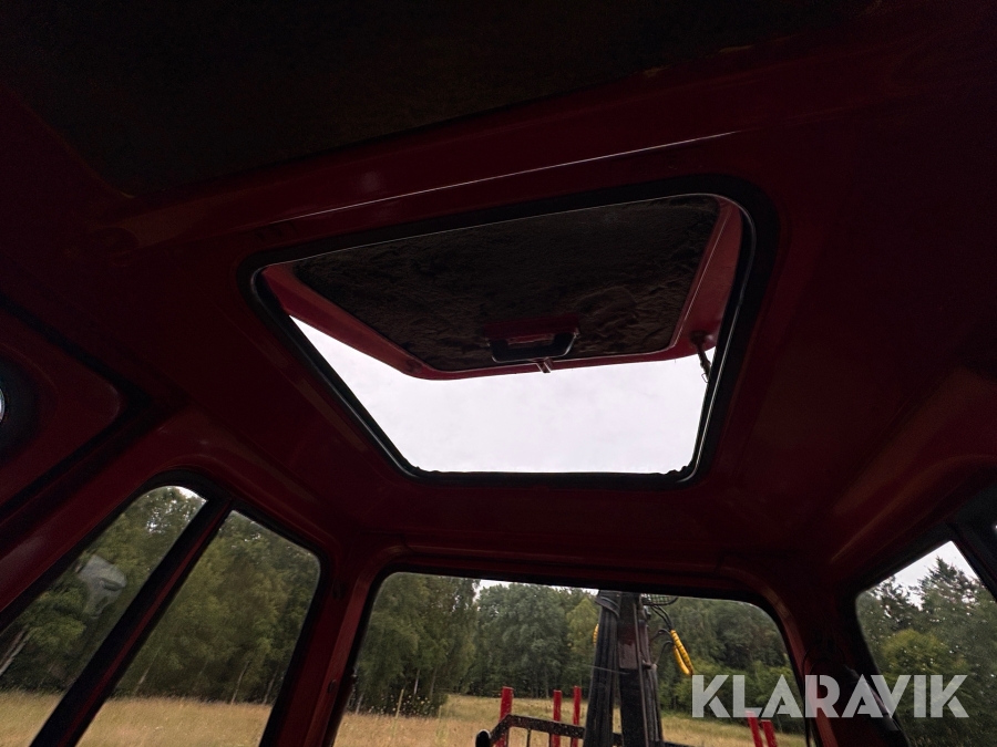 Traktor/ Skogsekipage Volvo BM 650 med skogsvagn Möre, Lima-6030 timmerkran och vinsch