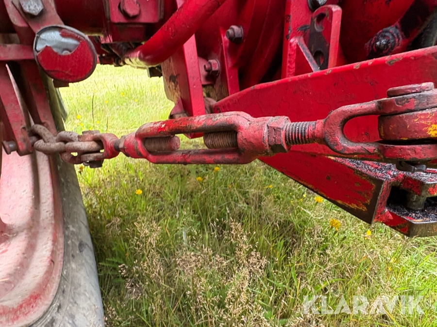 Traktor/ Skogsekipage Volvo BM 650 med skogsvagn Möre, Lima-6030 timmerkran och vinsch