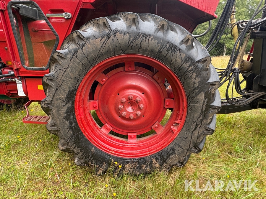 Traktor/ Skogsekipage Volvo BM 650 med skogsvagn Möre, Lima-6030 timmerkran och vinsch