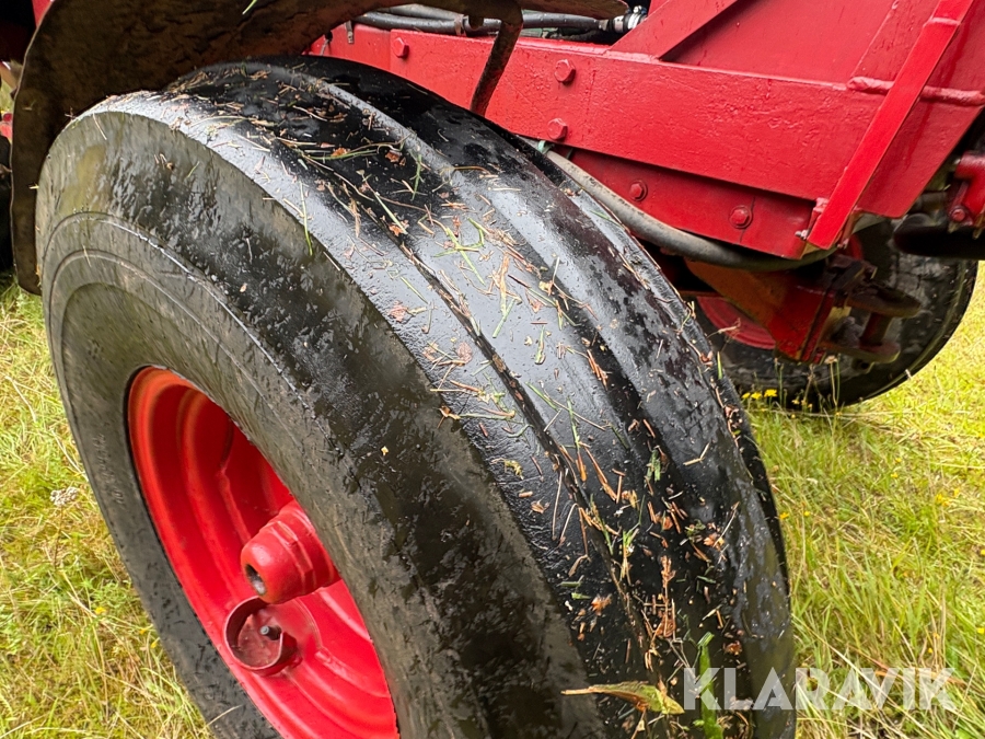 Traktor/ Skogsekipage Volvo BM 650 med skogsvagn Möre, Lima-6030 timmerkran och vinsch