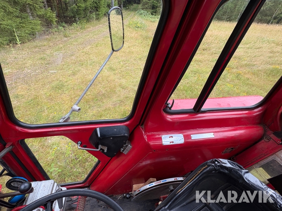 Traktor/ Skogsekipage Volvo BM 650 med skogsvagn Möre, Lima-6030 timmerkran och vinsch