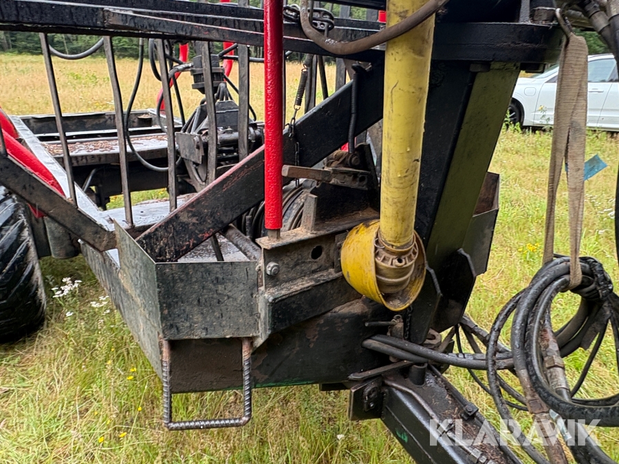 Traktor/ Skogsekipage Volvo BM 650 med skogsvagn Möre, Lima-6030 timmerkran och vinsch