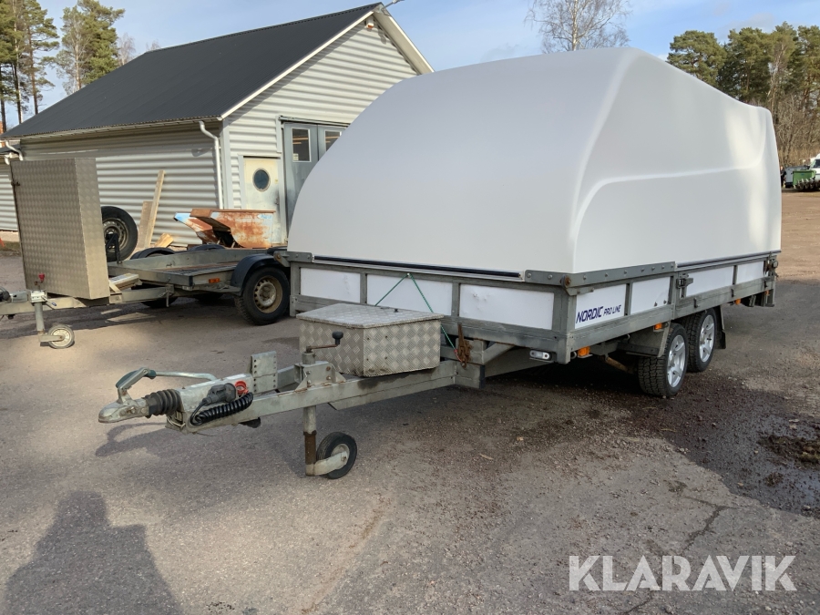 Personbilssläp Nordic 2700B med fjärrstyrning och tipp