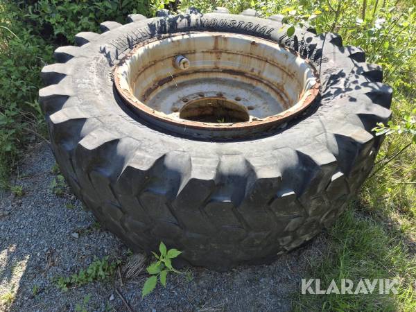 Entreprenaddäck Huddig Fälgar 3 st