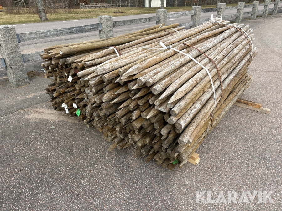 Staketstolpar ca 430 st