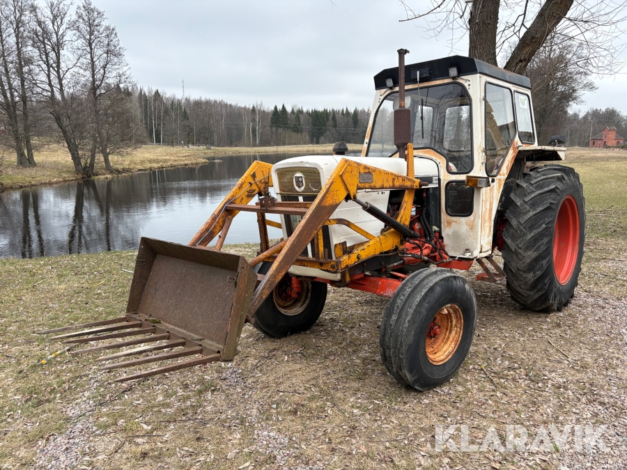 Traktor David Brown 1212 med frontlastare