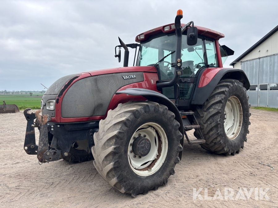 Traktor Valtra T160